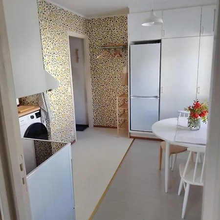 Kodikas Puutaloyksioe - Rauma, 1-4 Vieraalle Apartment *