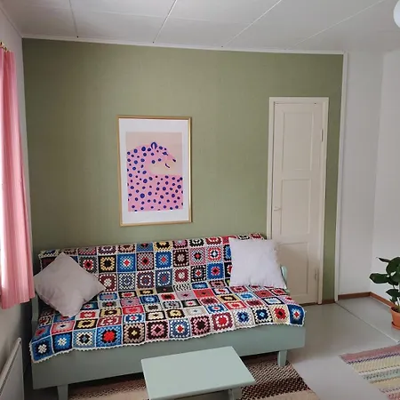 Apartment Kodikas Puutaloyksioe - Rauma, 1-4 Vieraalle Rauma